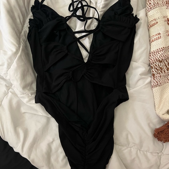 Planet Blue black one piece size large (will consider offers) - Picture 4 of 5